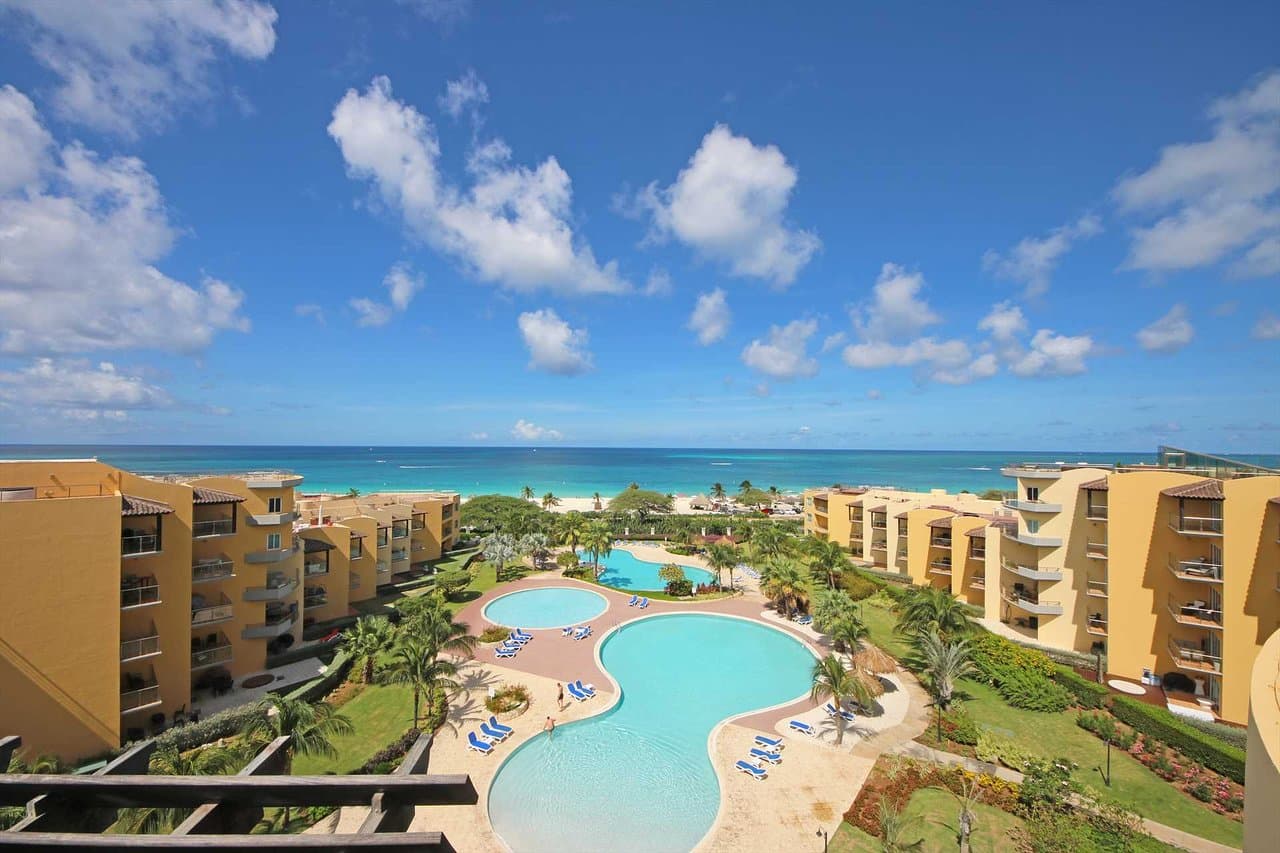 Welcome to Oceania Deluxe Beachfront Condo resort at Eagle Beach Aruba