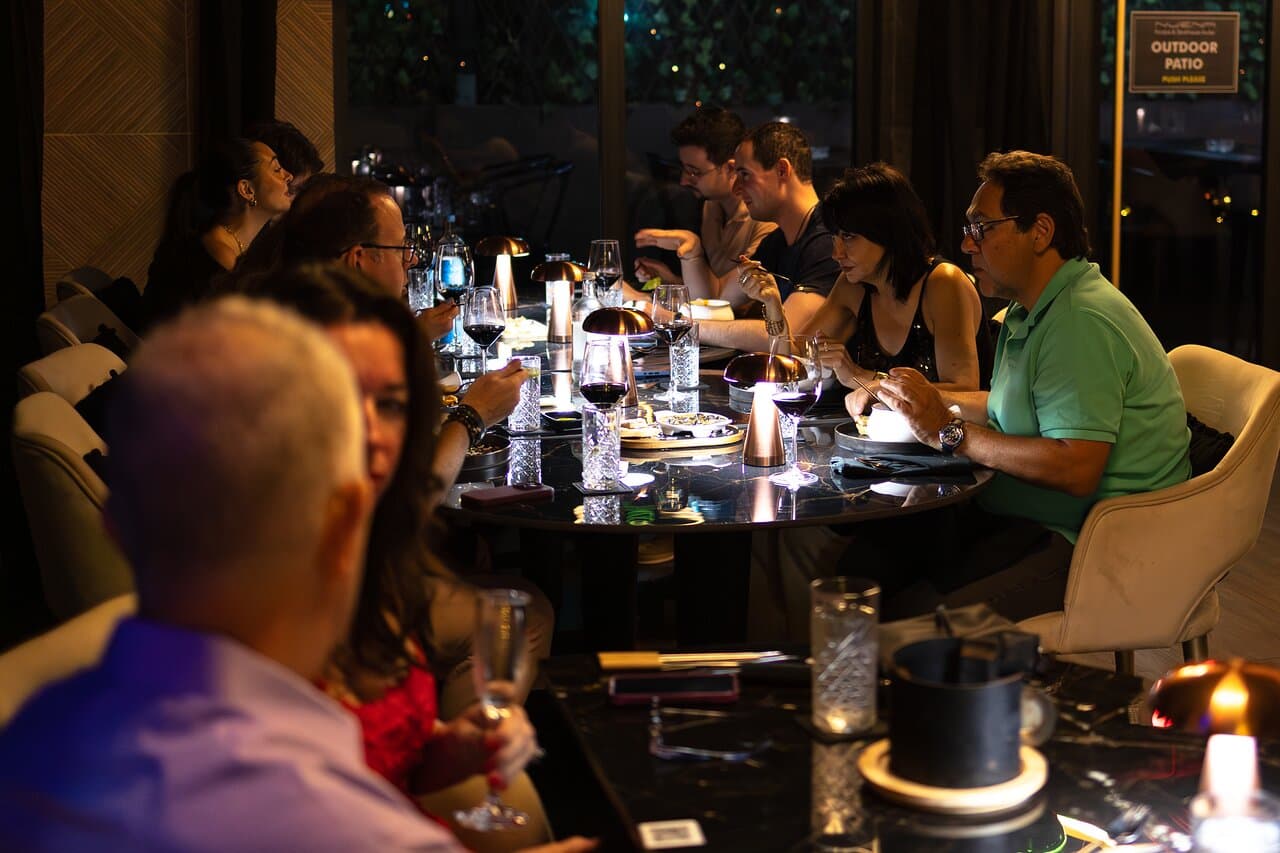 ong conversations. Shared flavors. Evenings meant to be enjoyed slowly. At La Nuena Fondue & Grill, our tables bring people together for an experience that’s as social as it is flavorful. A place where nights naturally stretch a little longer.