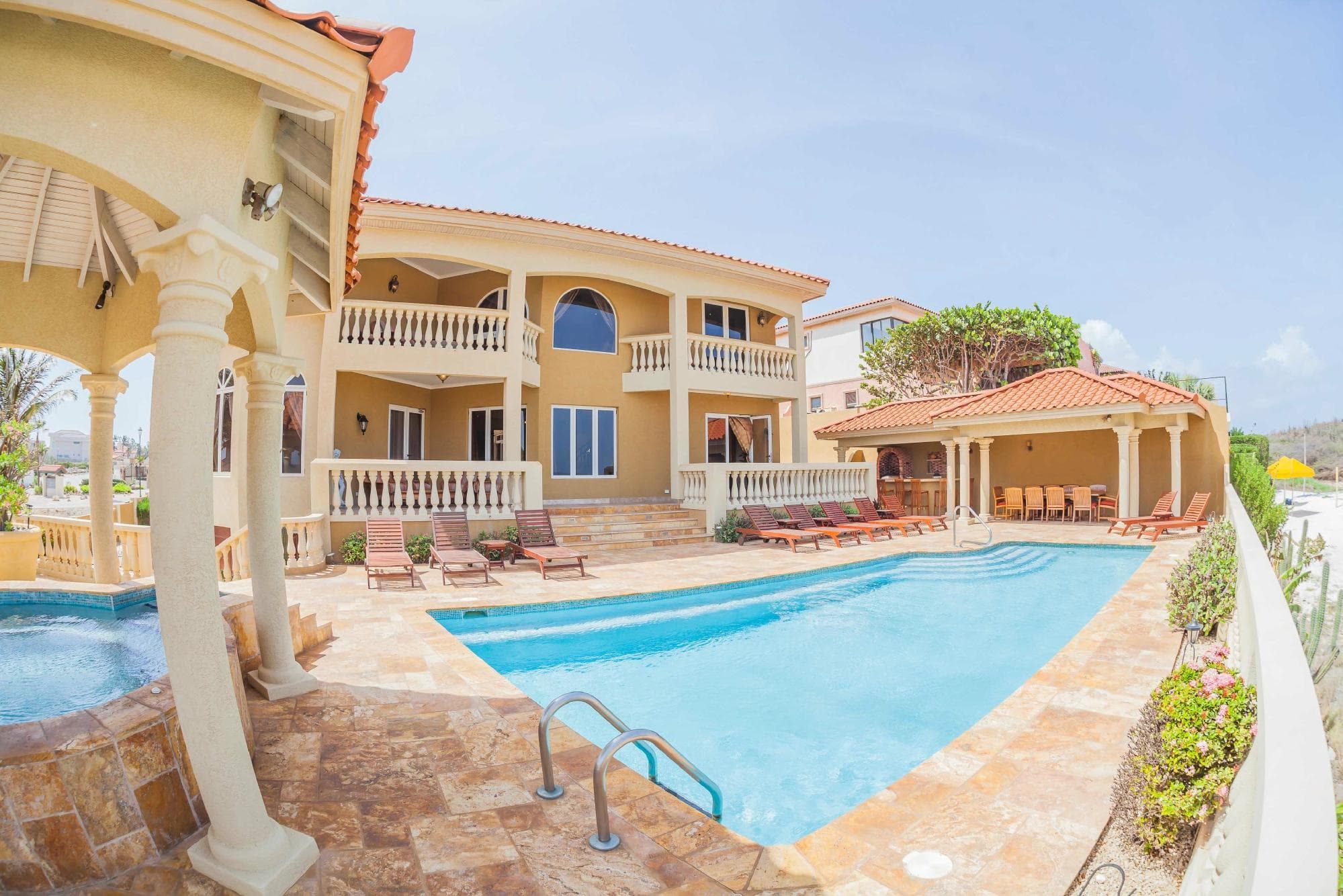 5 bedroom estate home